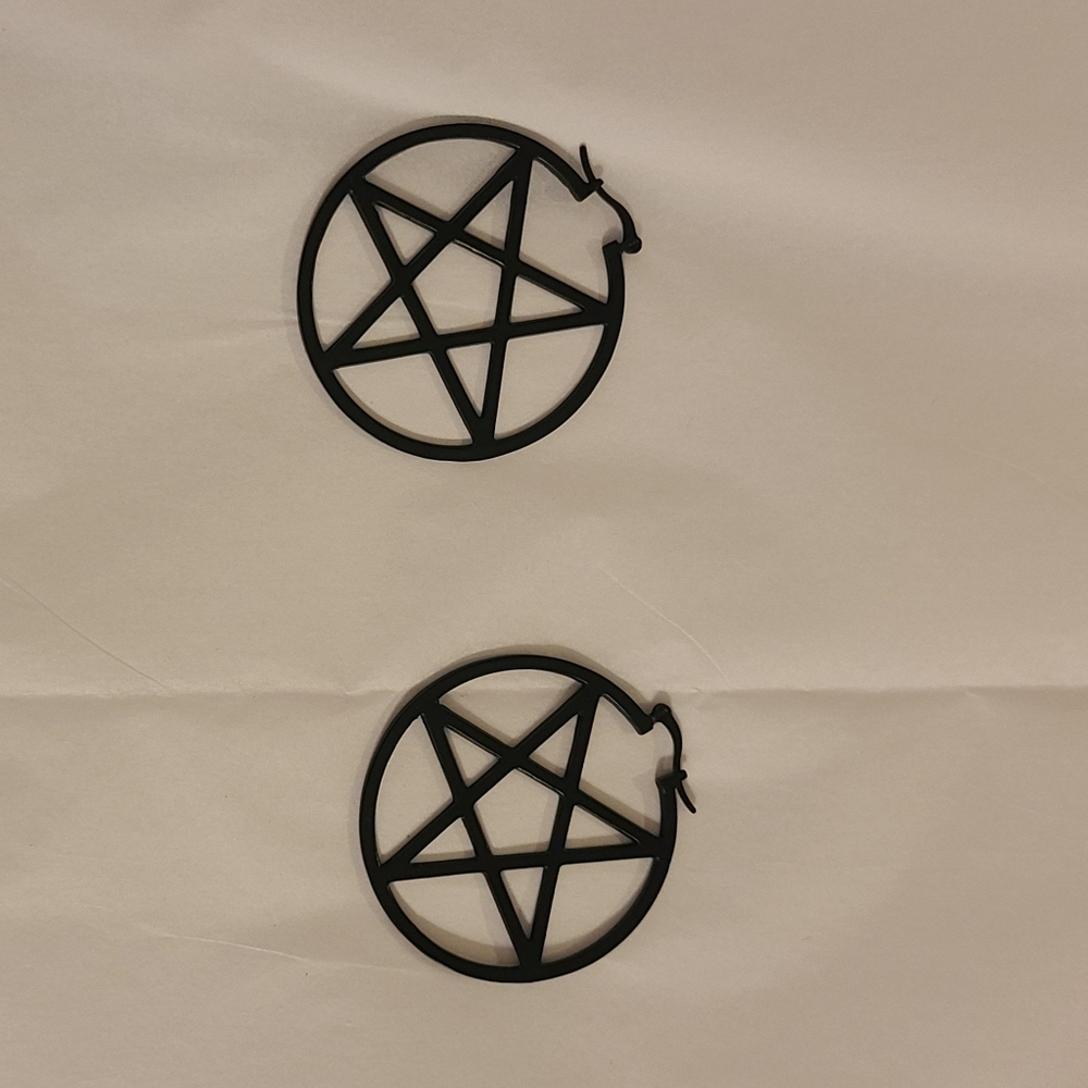 Drop Dead pentagram earrings